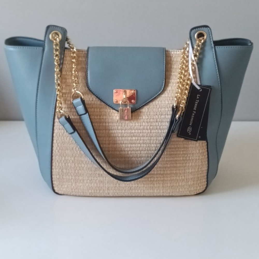 NWT La Terre Purse